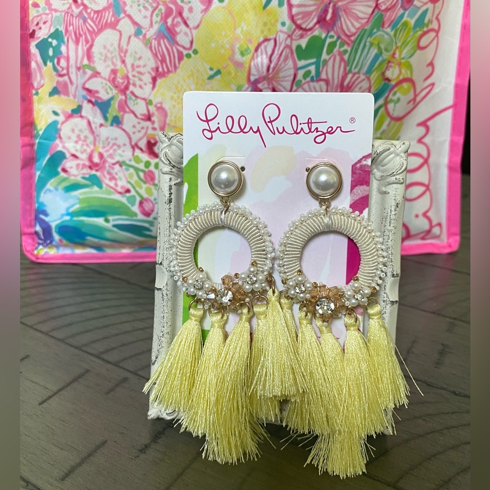 Lilly Pulitzer Suns out earrings